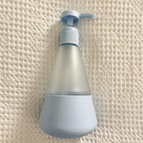 NWOT Cleancult Glass Liquid Hand Soap Dispenser - Picture 5 of 14